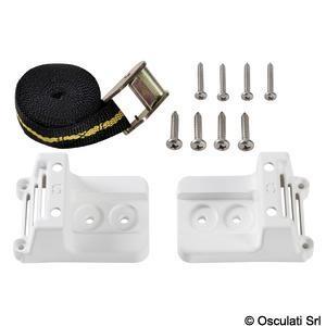 Serie di quattro staffe